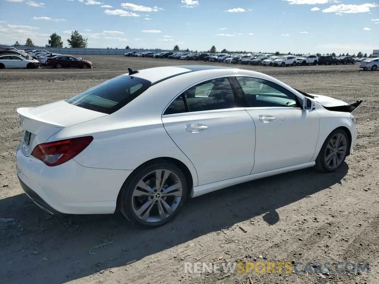 3 fotografías del automóvil dañado WDDSJ4EB0KN720871 MERCEDES-BENZ CLA-CLASS 2019