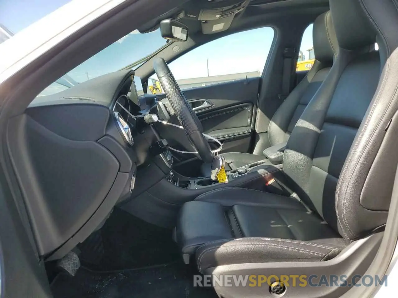 7 fotografías del automóvil dañado WDDSJ4EB0KN720871 MERCEDES-BENZ CLA-CLASS 2019