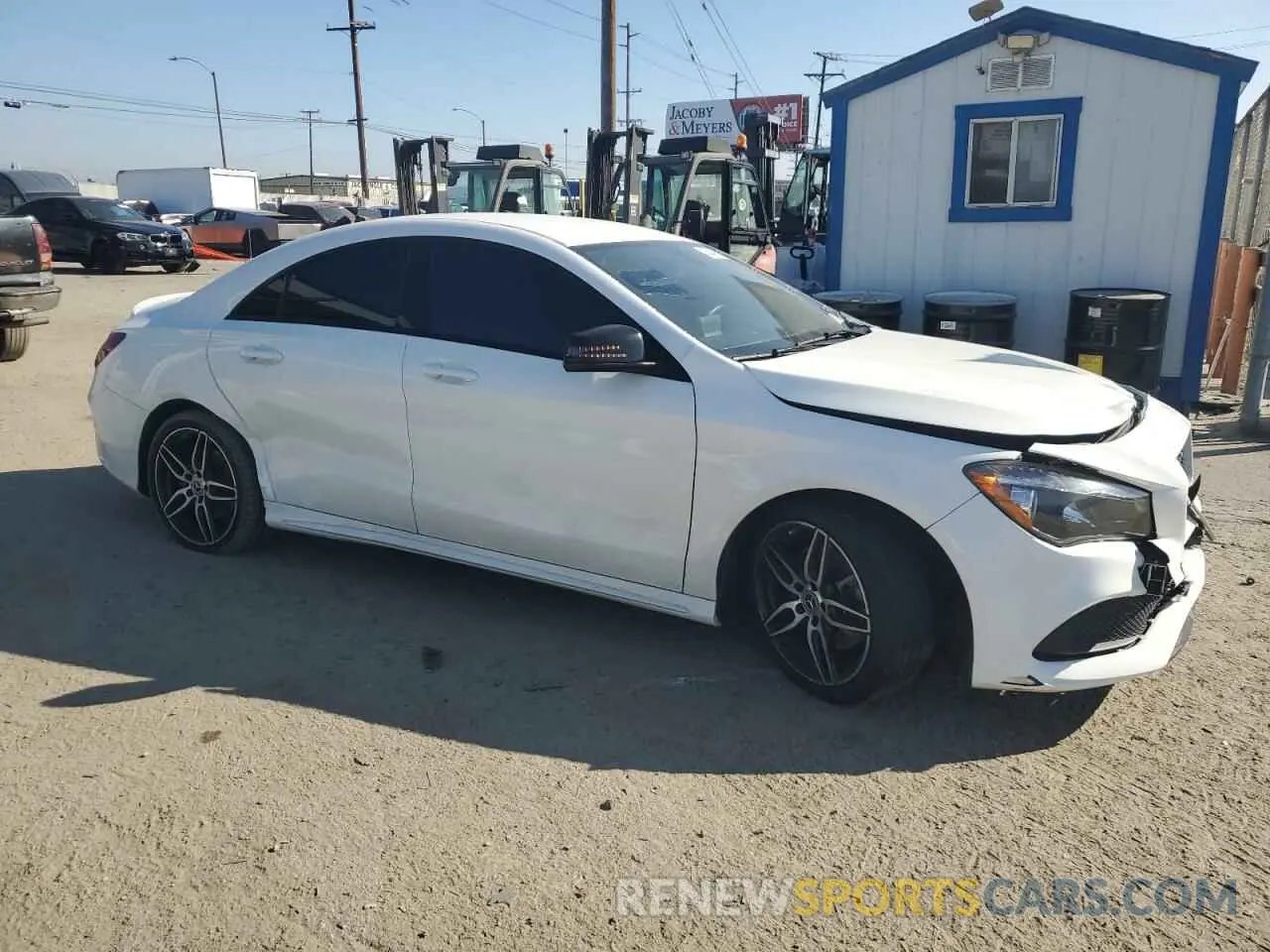 4 fotografías del automóvil dañado WDDSJ4EB1KN752504 MERCEDES-BENZ CLA-CLASS 2019