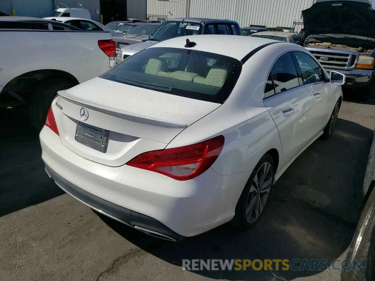 4 fotografías del automóvil dañado WDDSJ4EB3KN704776 MERCEDES-BENZ CLA-CLASS 2019