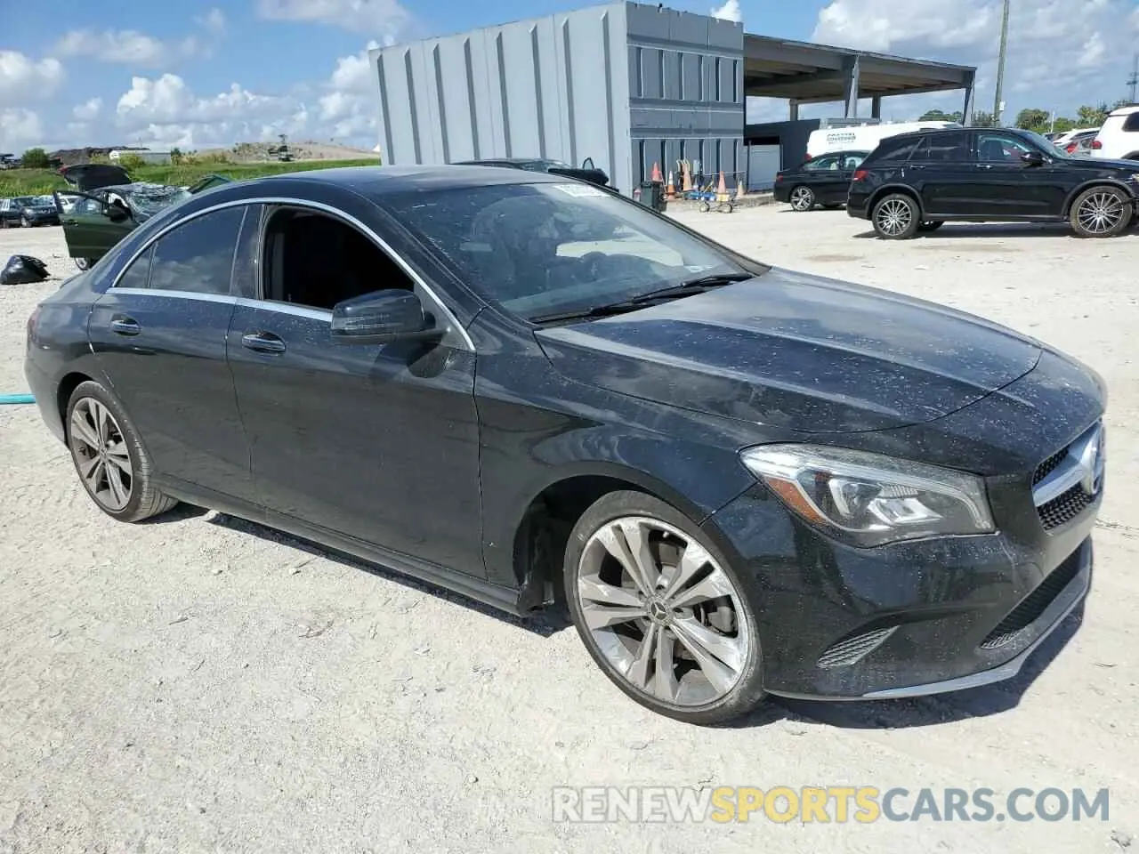 4 fotografías del automóvil dañado WDDSJ4EB3KN757669 MERCEDES-BENZ CLA-CLASS 2019
