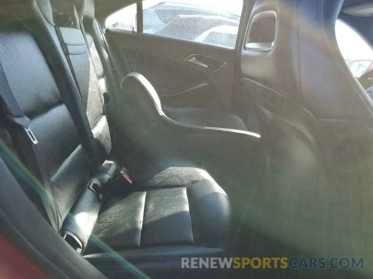 6 fotografías del automóvil dañado WDDSJ4EB4KN704298 MERCEDES-BENZ CLA-CLASS 2019