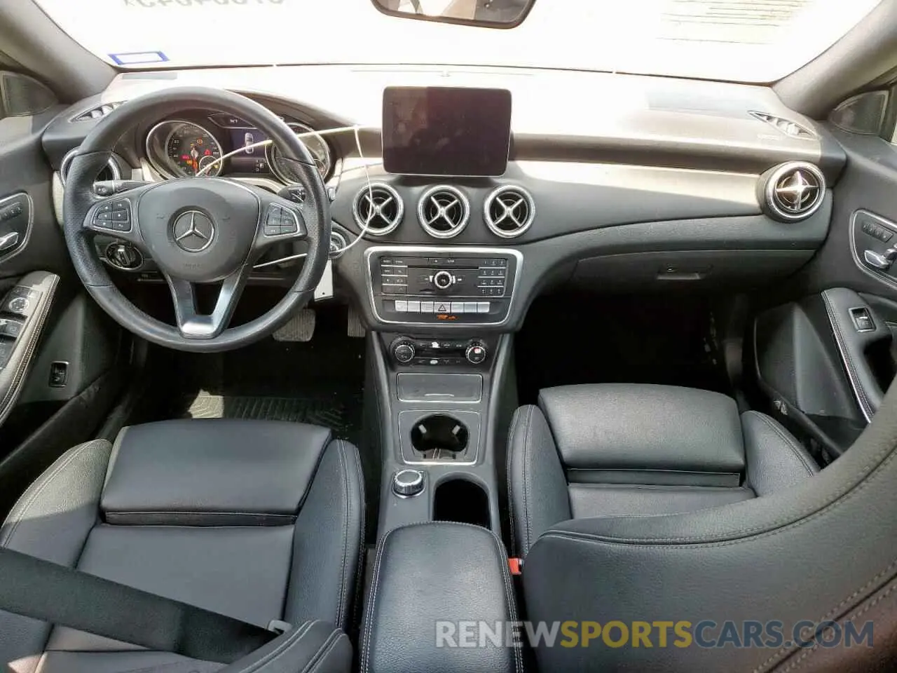 8 fotografías del automóvil dañado WDDSJ4EB4KN776778 MERCEDES-BENZ CLA-CLASS 2019