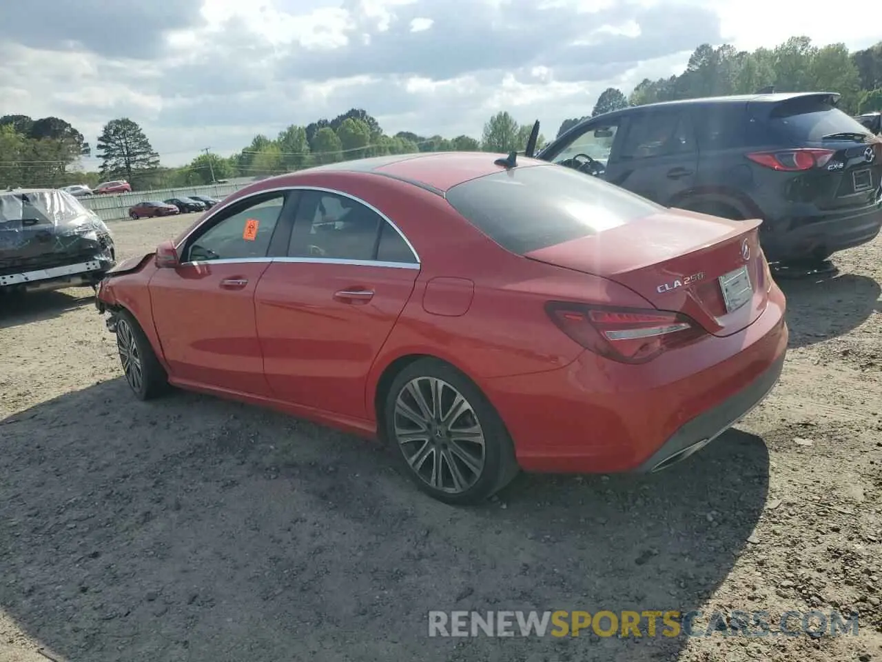 2 fotografías del automóvil dañado WDDSJ4EB5KN739240 MERCEDES-BENZ CLA-CLASS 2019