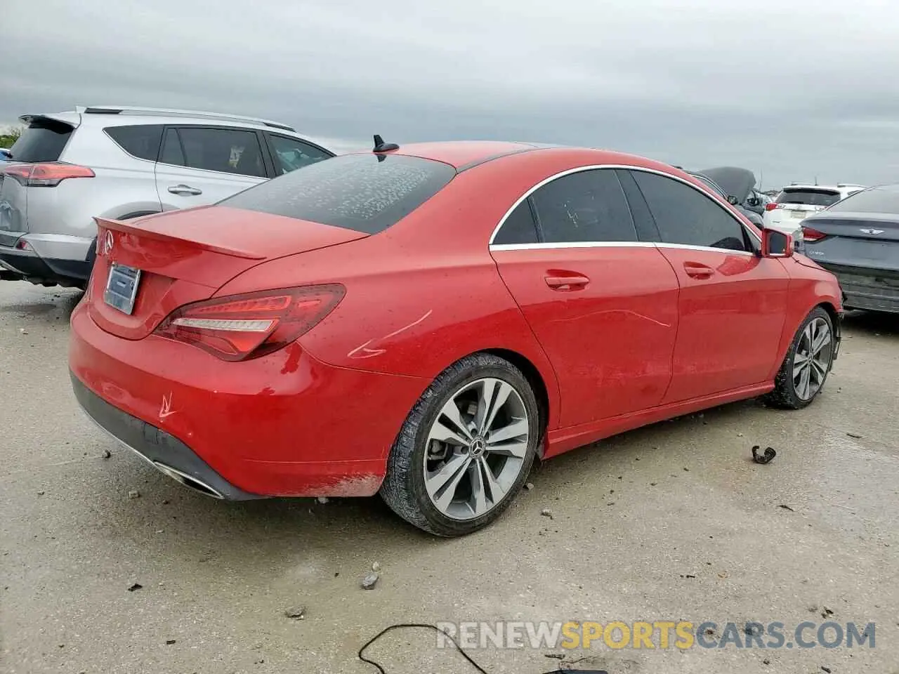 3 fotografías del automóvil dañado WDDSJ4EB5KN768009 MERCEDES-BENZ CLA-CLASS 2019