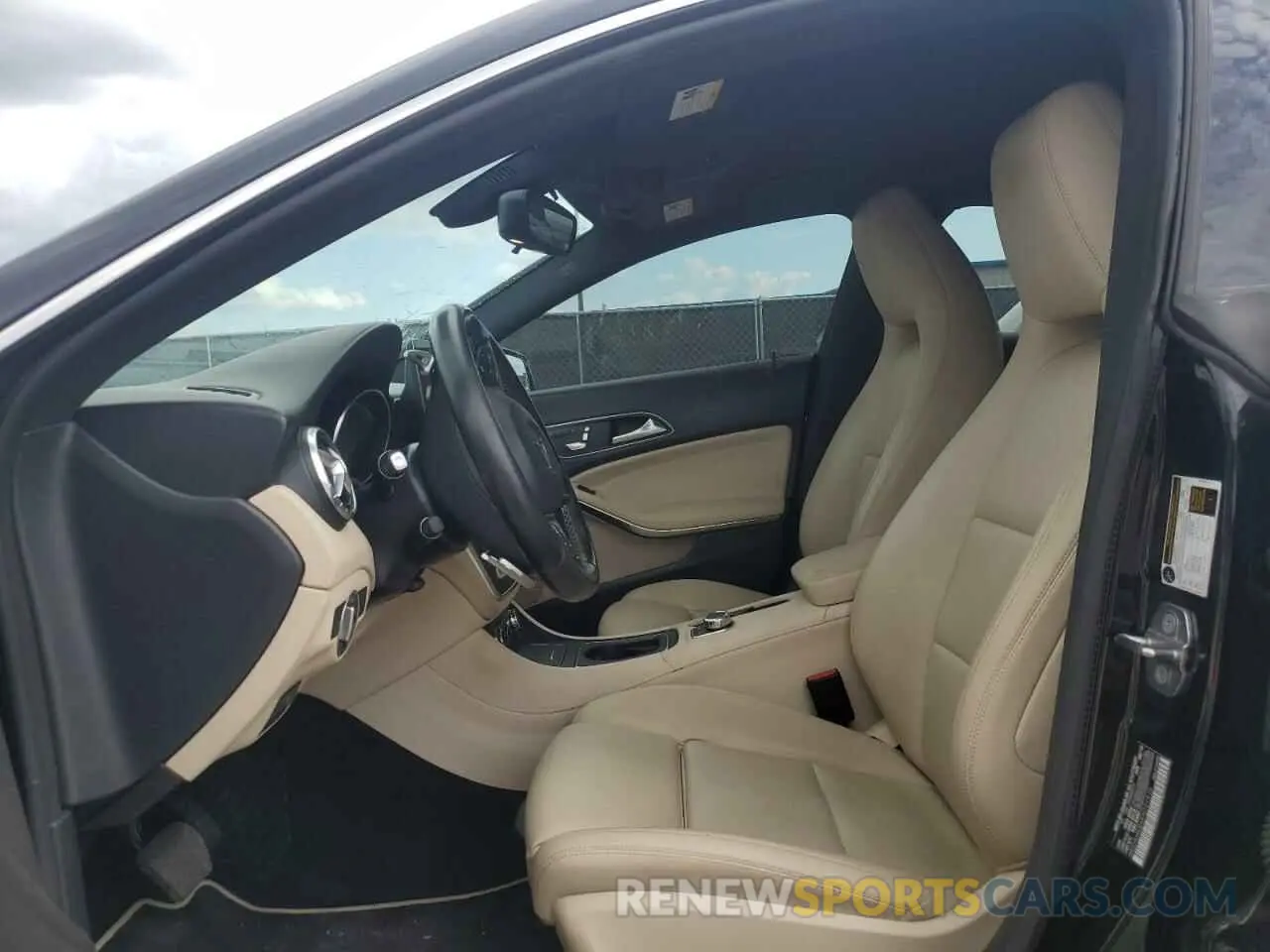7 fotografías del automóvil dañado WDDSJ4EB6KN721510 MERCEDES-BENZ CLA-CLASS 2019