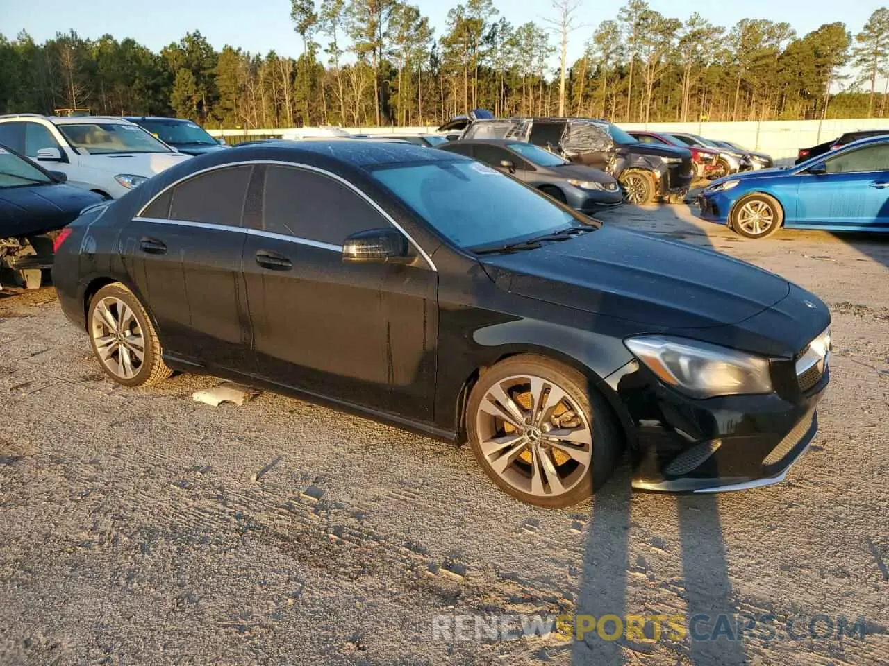 4 fotografías del automóvil dañado WDDSJ4EB6KN768116 MERCEDES-BENZ CLA-CLASS 2019
