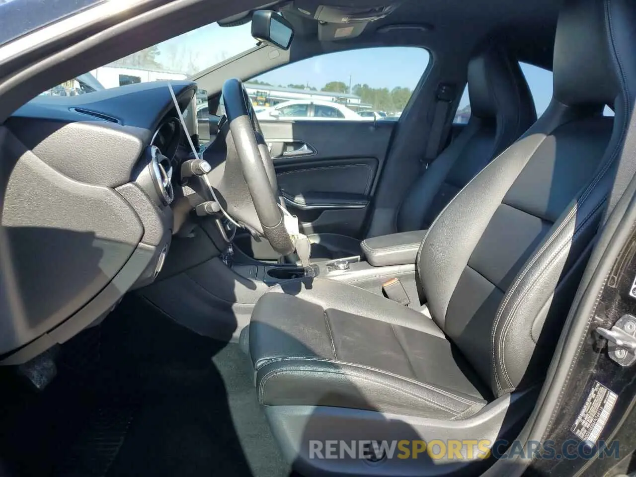 7 fotografías del automóvil dañado WDDSJ4EB6KN768116 MERCEDES-BENZ CLA-CLASS 2019