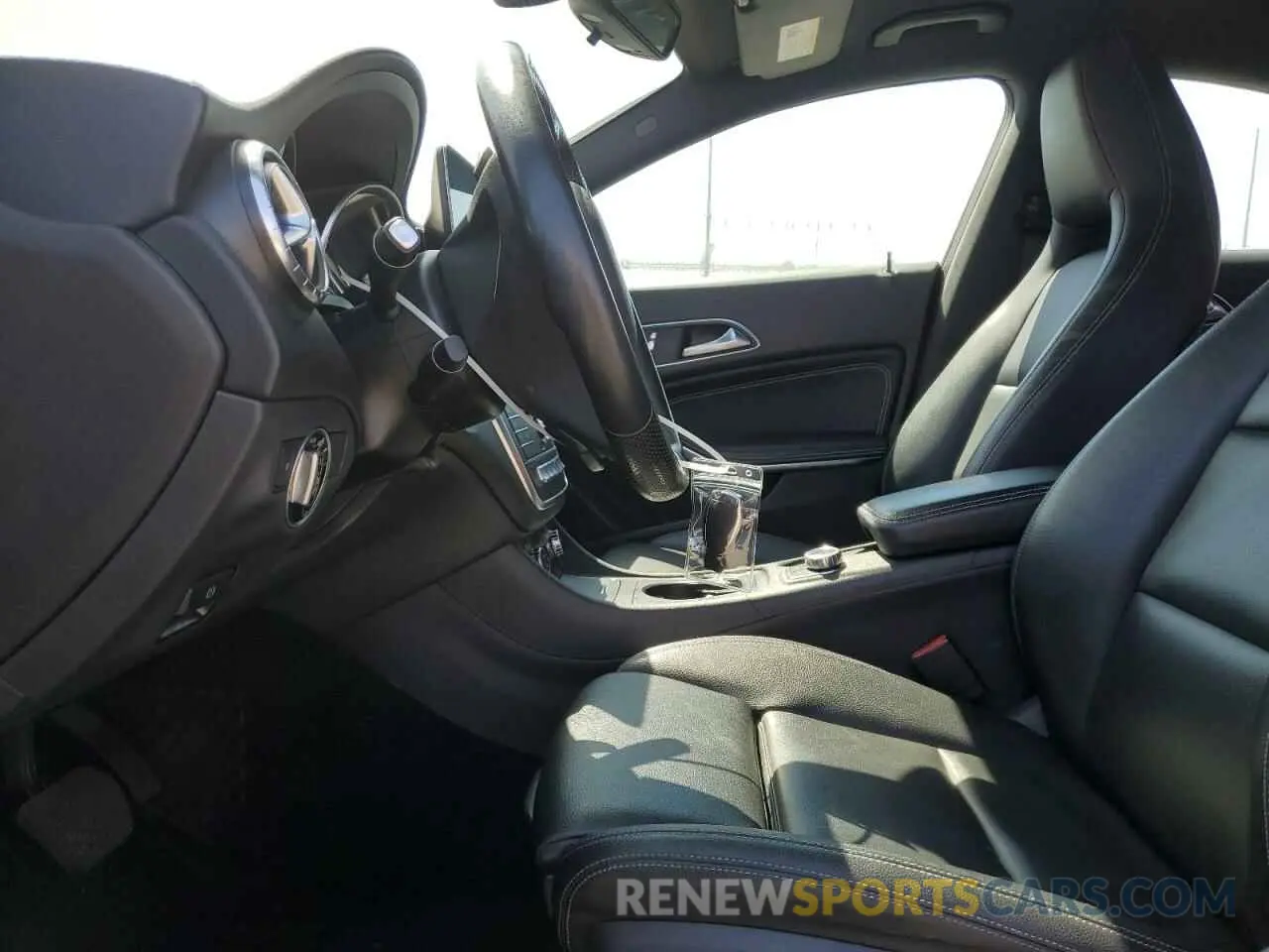7 fotografías del automóvil dañado WDDSJ4EB7KN725677 MERCEDES-BENZ CLA-CLASS 2019