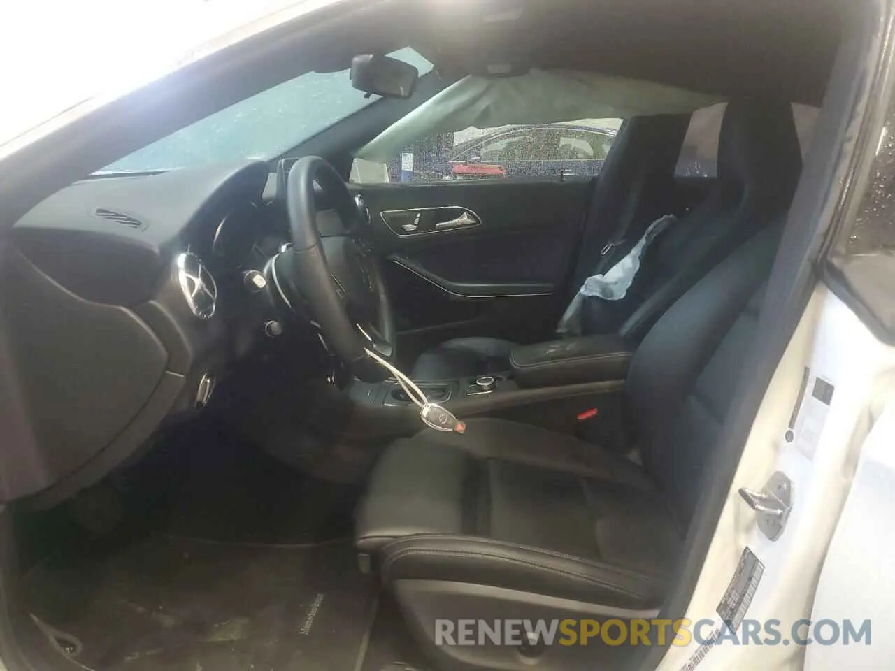 7 fotografías del automóvil dañado WDDSJ4EB7KN758386 MERCEDES-BENZ CLA-CLASS 2019