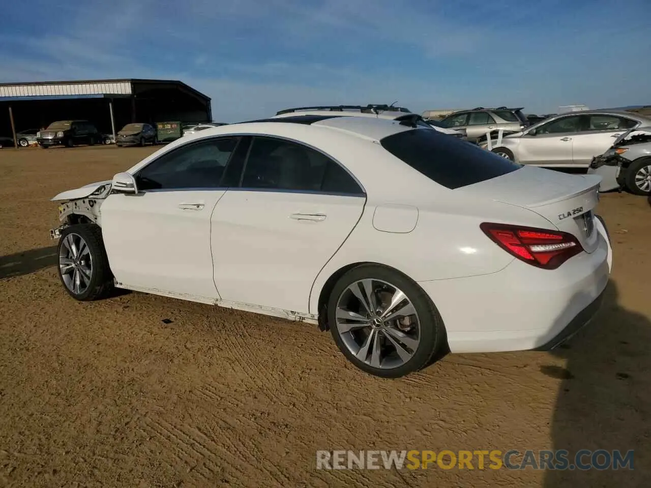 2 fotografías del automóvil dañado WDDSJ4EB8KN775181 MERCEDES-BENZ CLA-CLASS 2019
