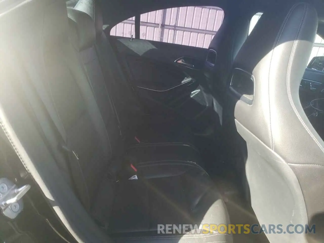 10 fotografías del automóvil dañado WDDSJ4EB9KN699017 MERCEDES-BENZ CLA-CLASS 2019