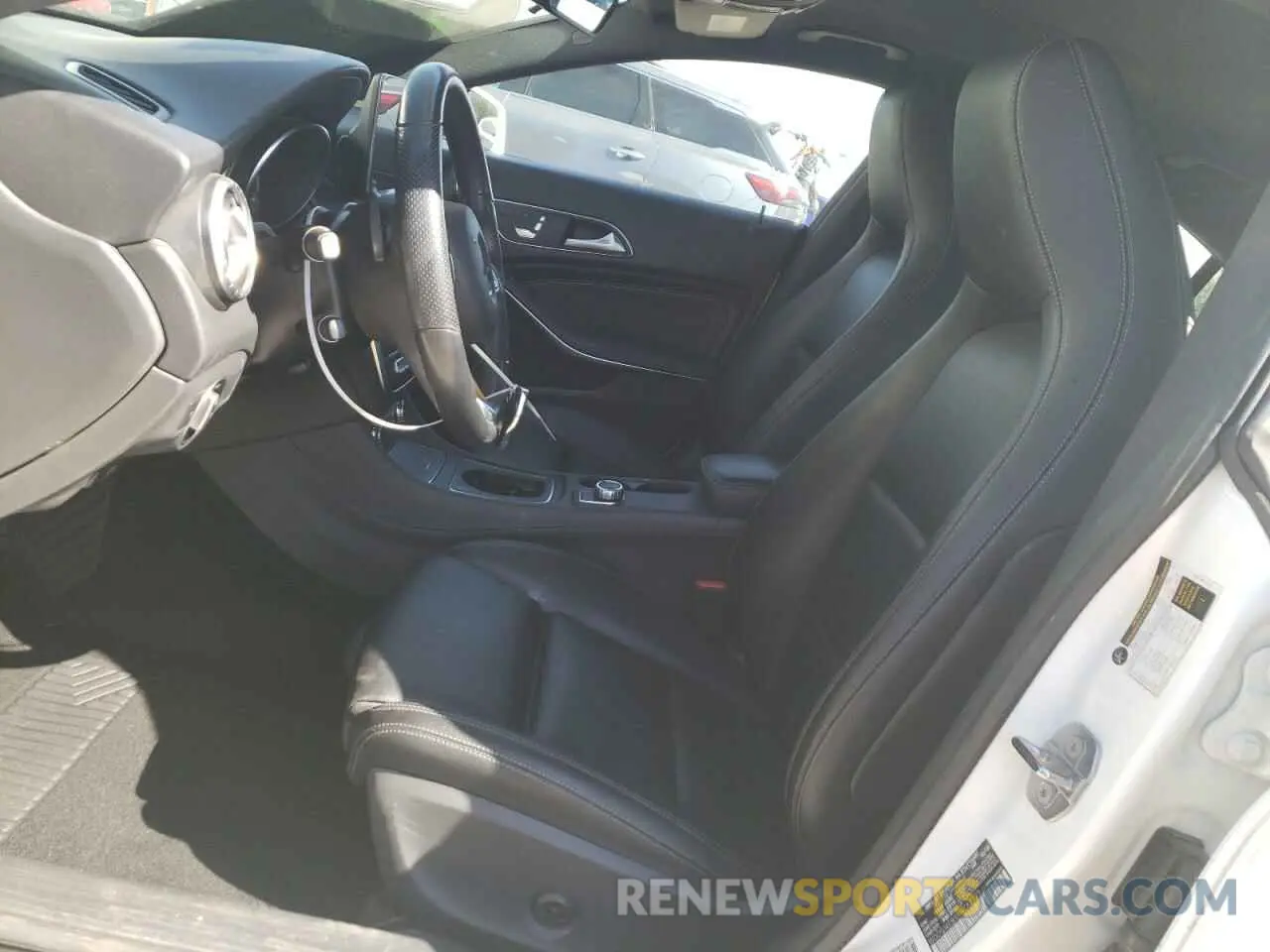 7 fotografías del automóvil dañado WDDSJ4EB9KN742125 MERCEDES-BENZ CLA-CLASS 2019