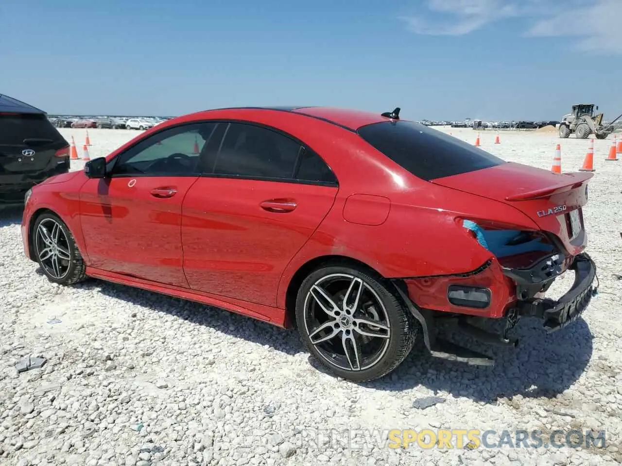2 fotografías del automóvil dañado WDDSJ4EB9KN759684 MERCEDES-BENZ CLA-CLASS 2019