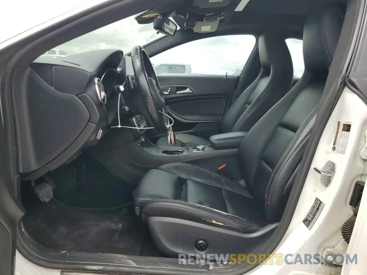 7 fotografías del automóvil dañado WDDSJ4EB9KN768336 MERCEDES-BENZ CLA-CLASS 2019