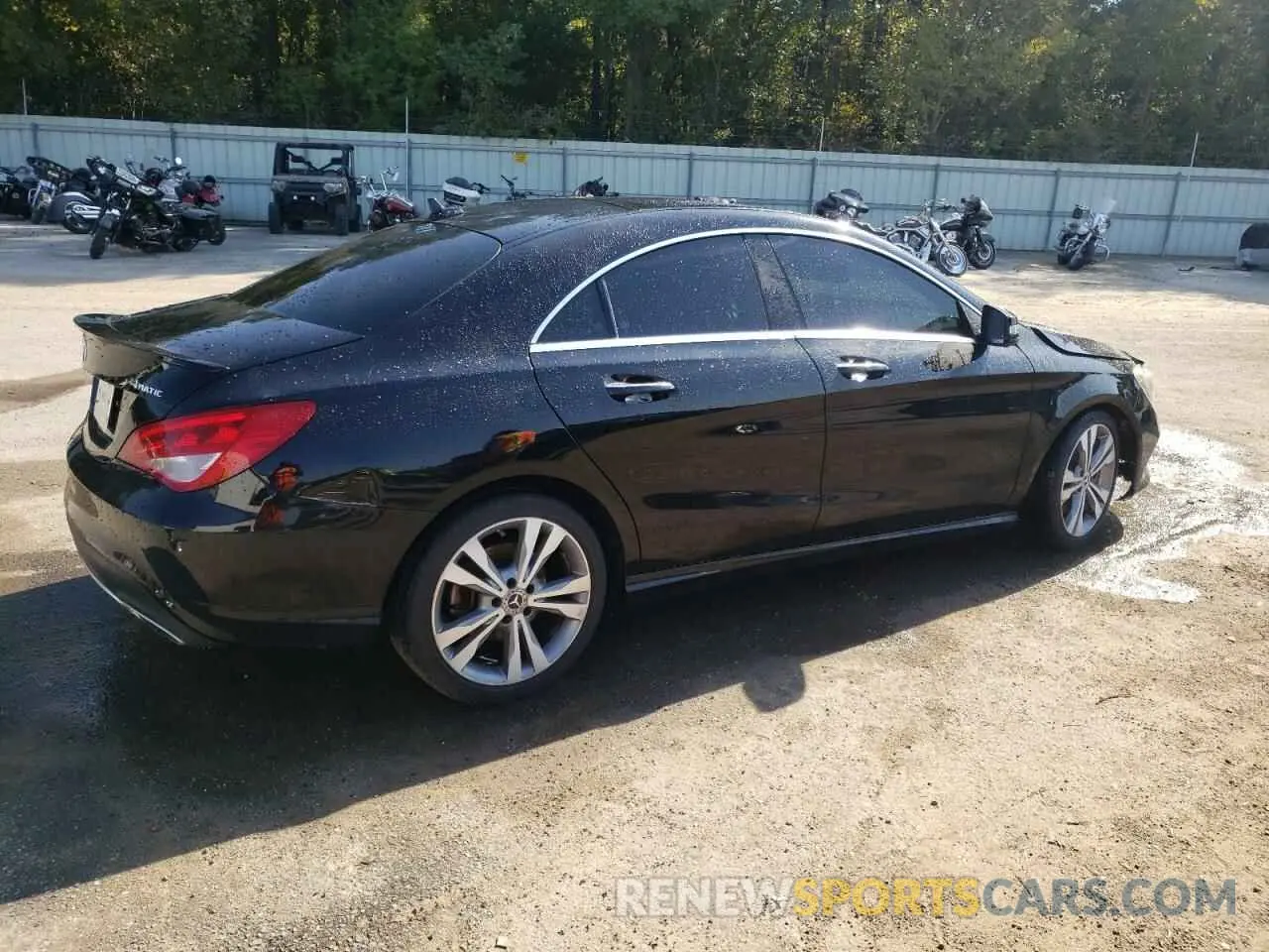 3 fotografías del automóvil dañado WDDSJ4GB0KN761675 MERCEDES-BENZ CLA-CLASS 2019
