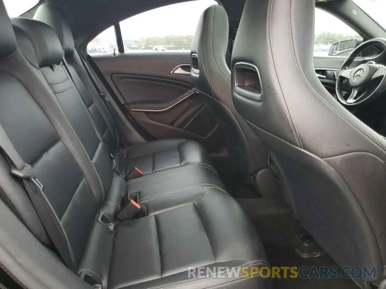 10 fotografías del automóvil dañado WDDSJ4GB0KN771235 MERCEDES-BENZ CLA-CLASS 2019