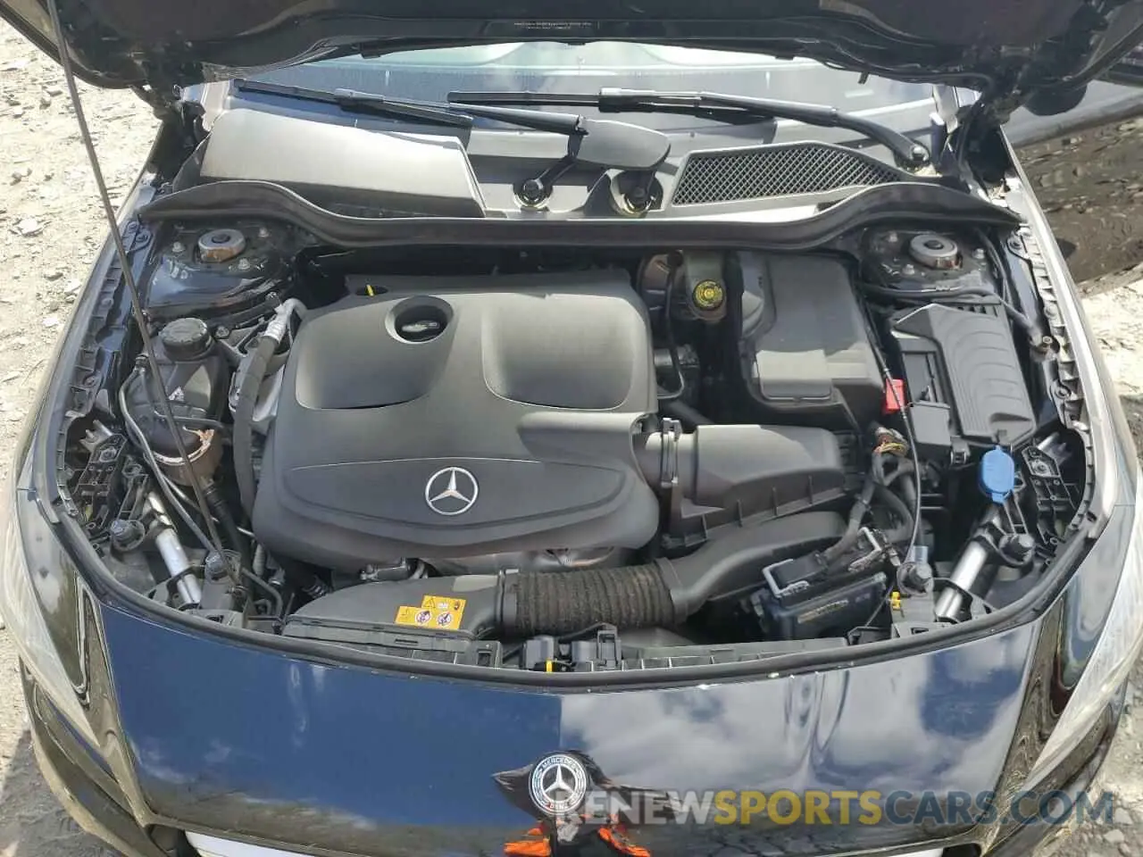 11 fotografías del automóvil dañado WDDSJ4GB1KN762267 MERCEDES-BENZ CLA-CLASS 2019