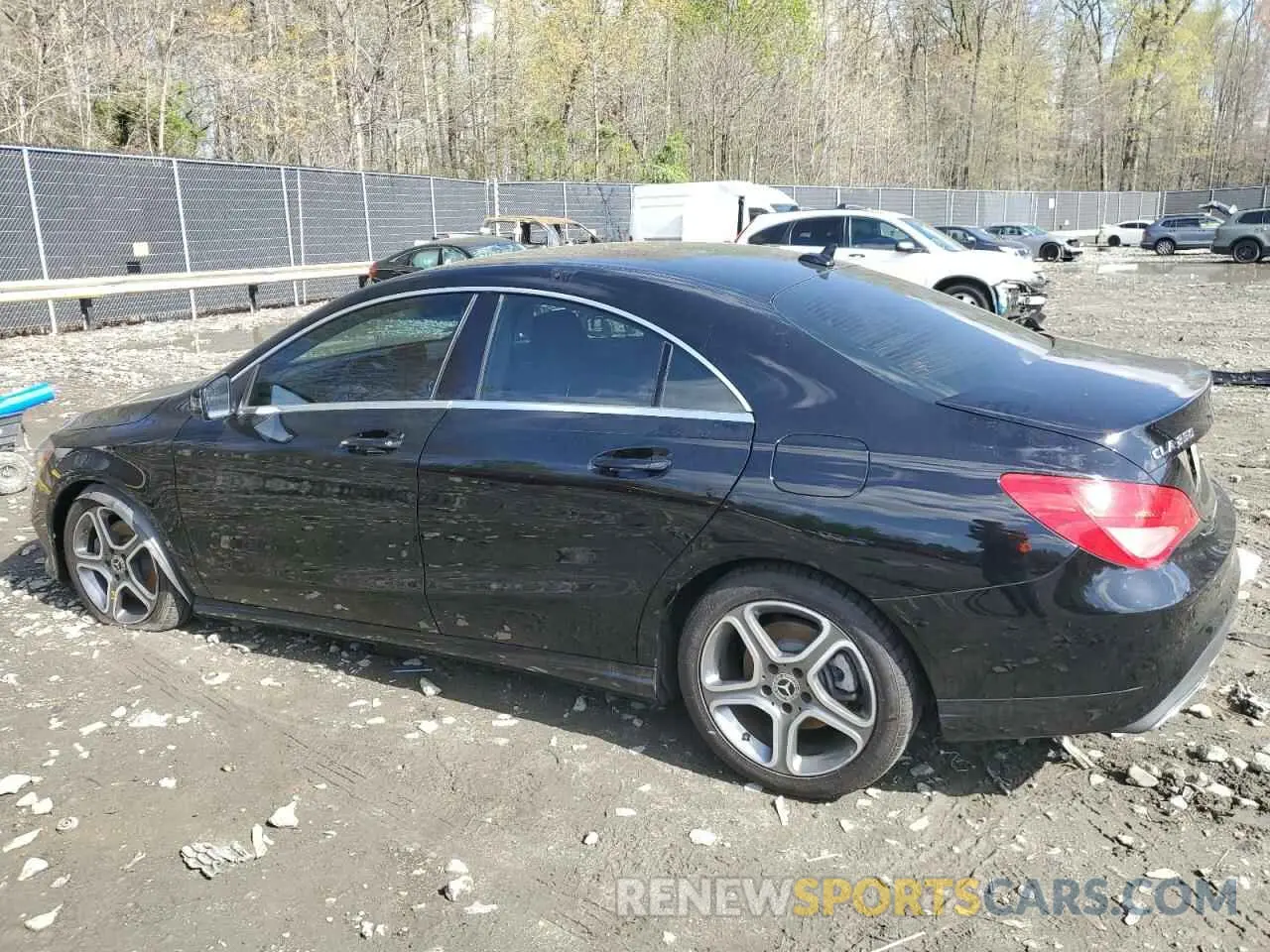 2 fotografías del automóvil dañado WDDSJ4GB1KN762267 MERCEDES-BENZ CLA-CLASS 2019