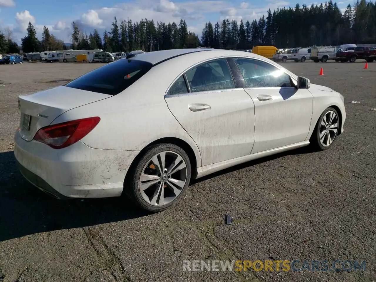 3 fotografías del automóvil dañado WDDSJ4GB2KN723526 MERCEDES-BENZ CLA-CLASS 2019