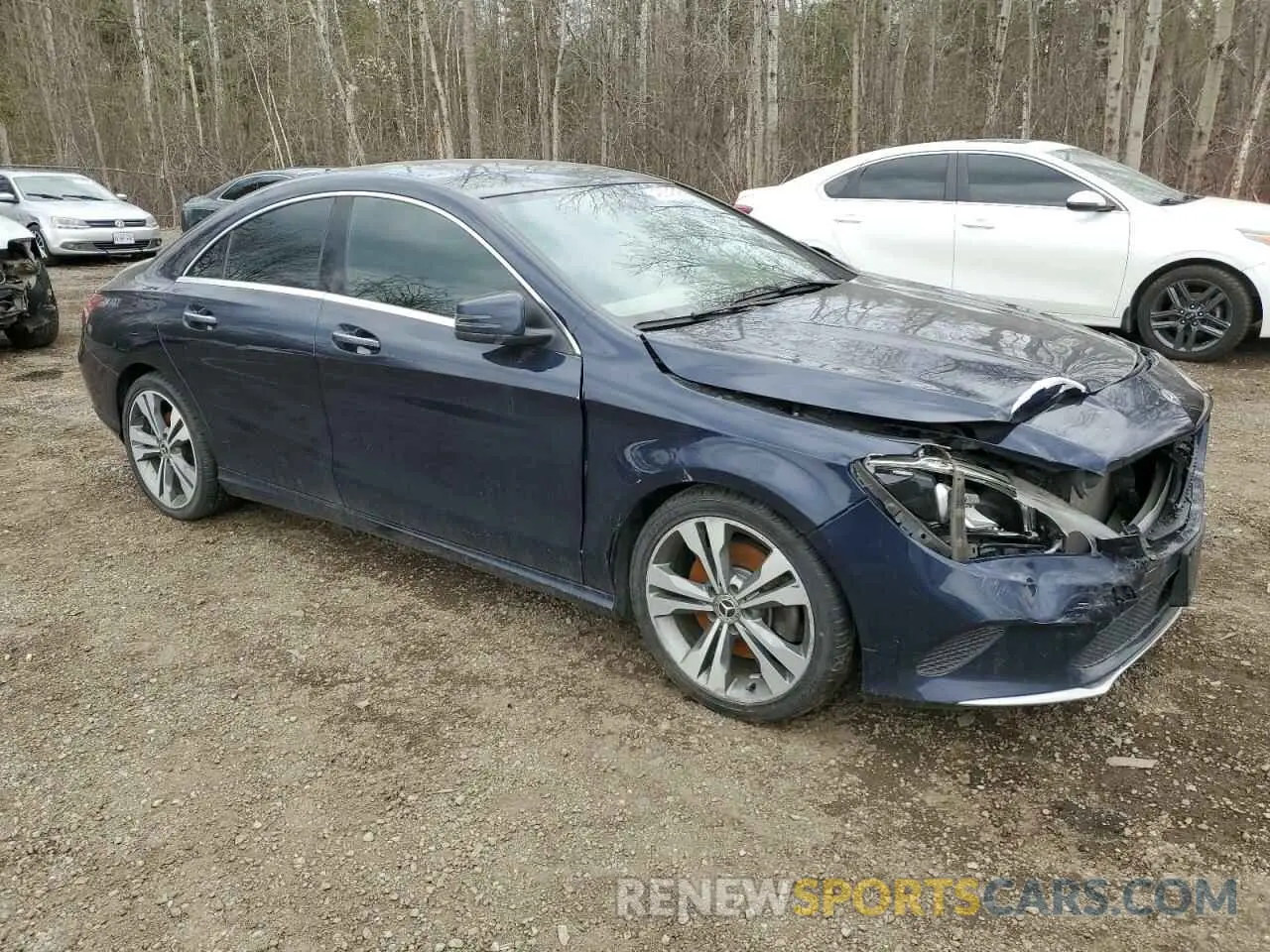 4 fotografías del automóvil dañado WDDSJ4GB3KN717573 MERCEDES-BENZ CLA-CLASS 2019