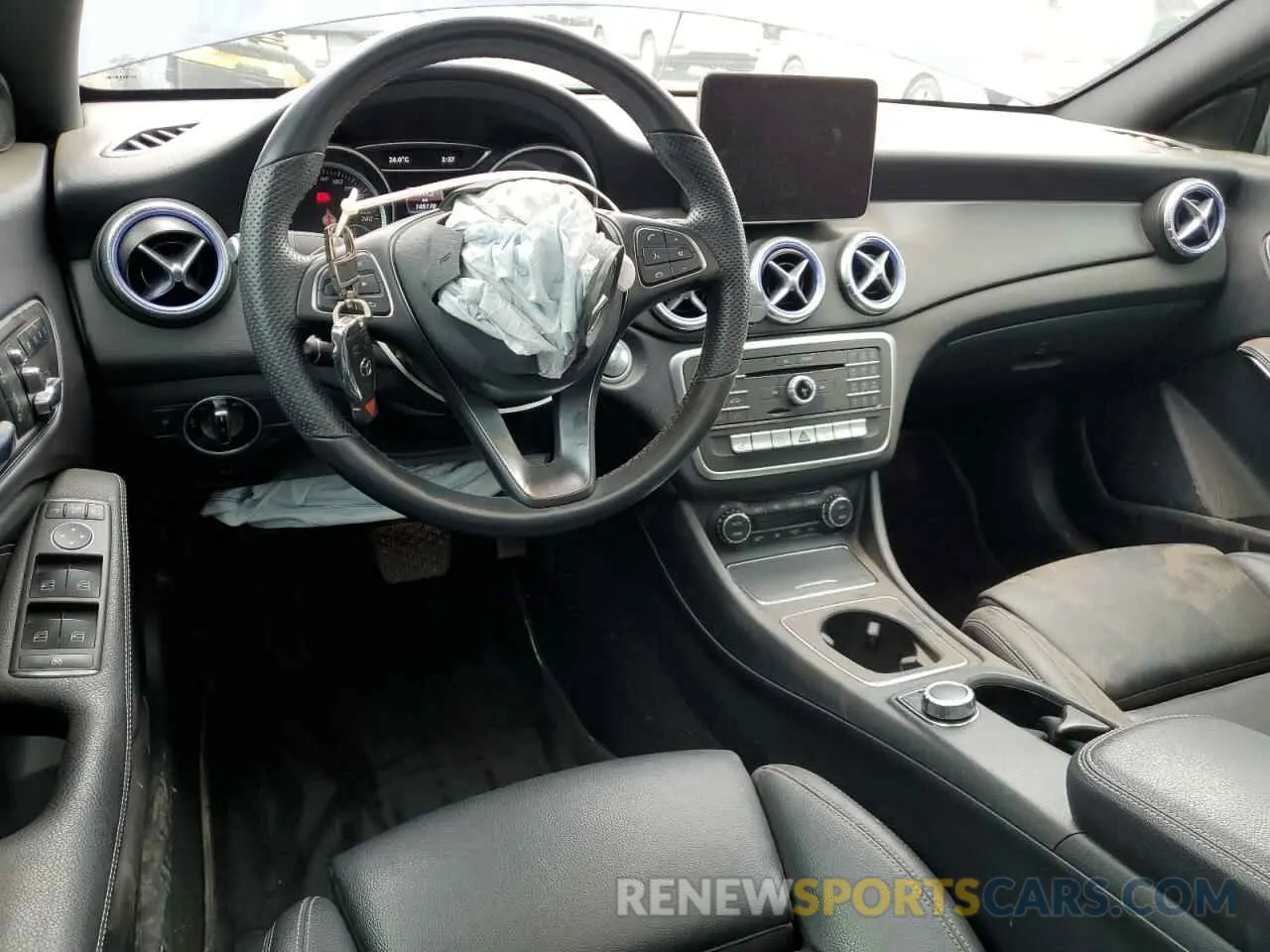 8 fotografías del automóvil dañado WDDSJ4GB3KN717573 MERCEDES-BENZ CLA-CLASS 2019
