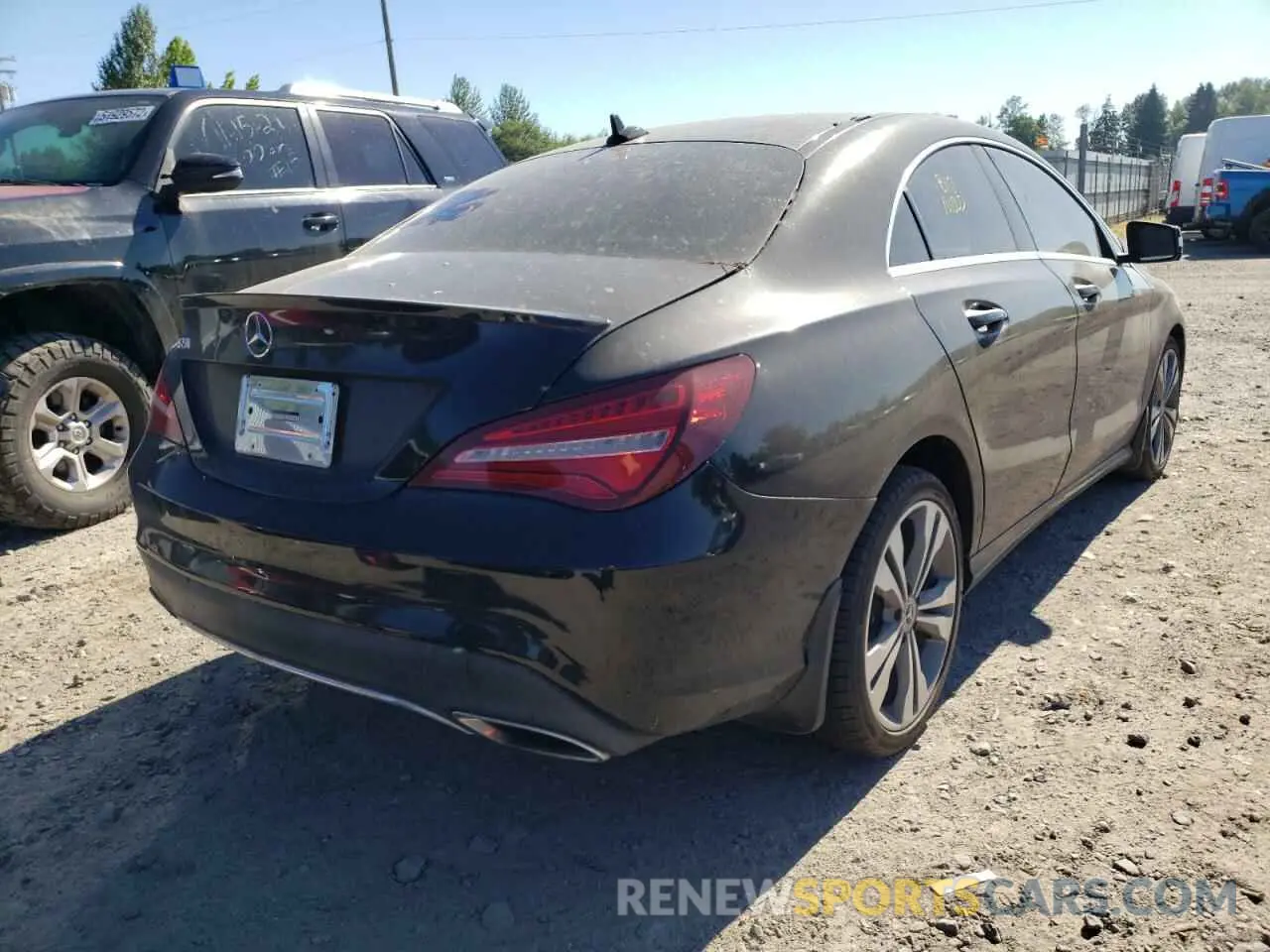 4 fotografías del automóvil dañado WDDSJ4GB3KN762920 MERCEDES-BENZ CLA-CLASS 2019