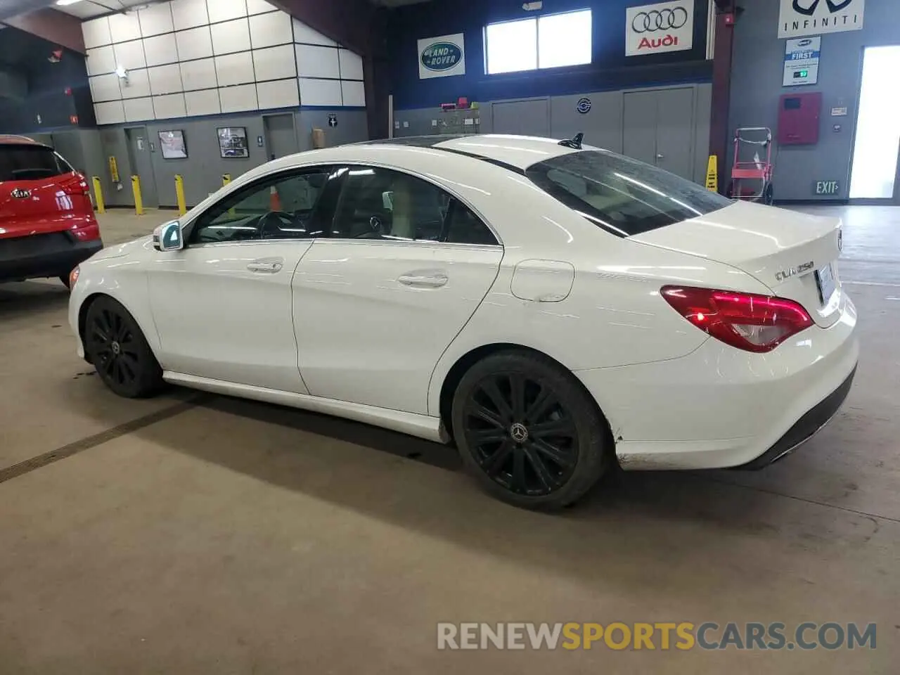 2 fotografías del automóvil dañado WDDSJ4GB4KN744944 MERCEDES-BENZ CLA-CLASS 2019