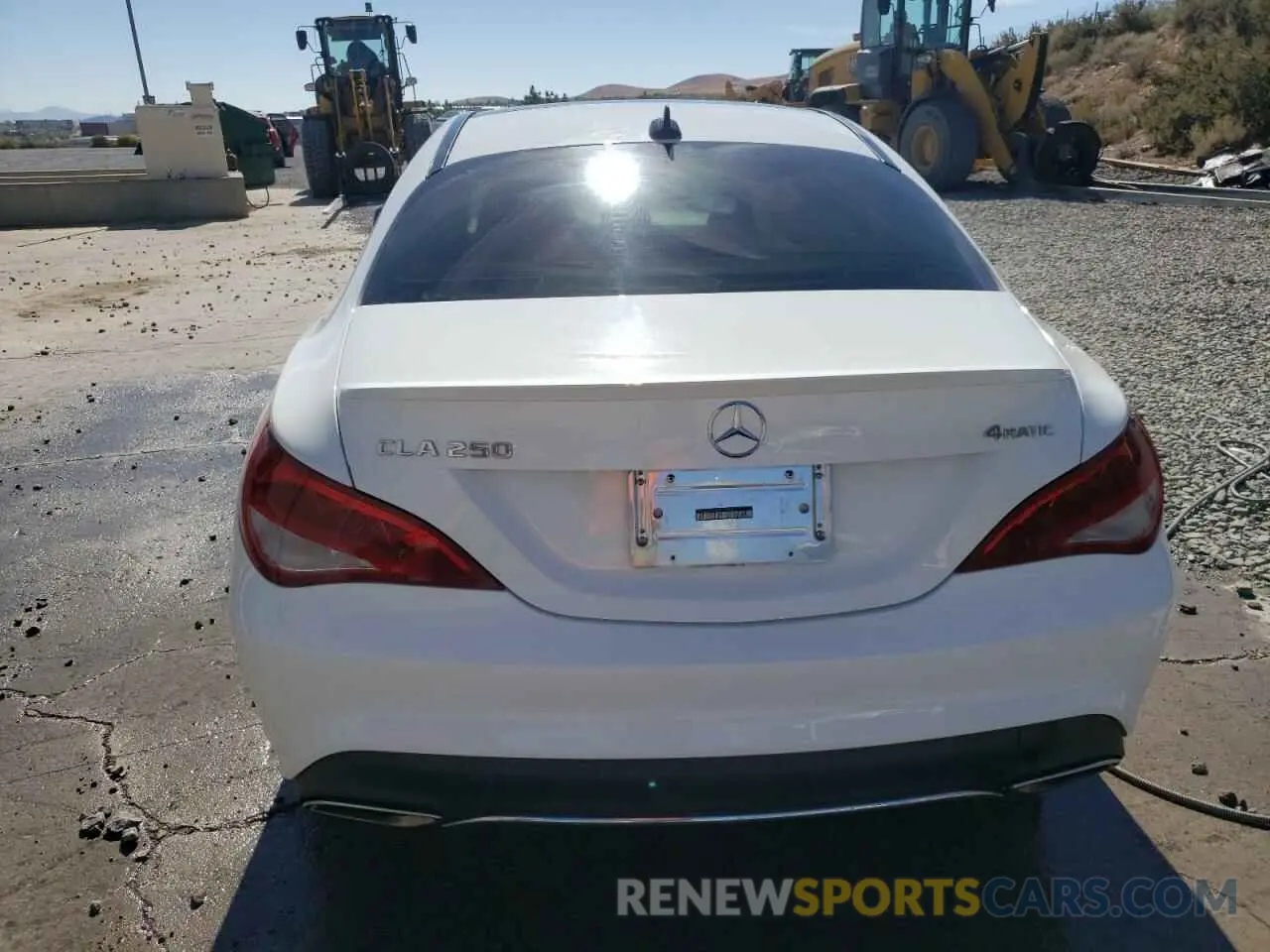 6 fotografías del automóvil dañado WDDSJ4GB4KN756883 MERCEDES-BENZ CLA-CLASS 2019