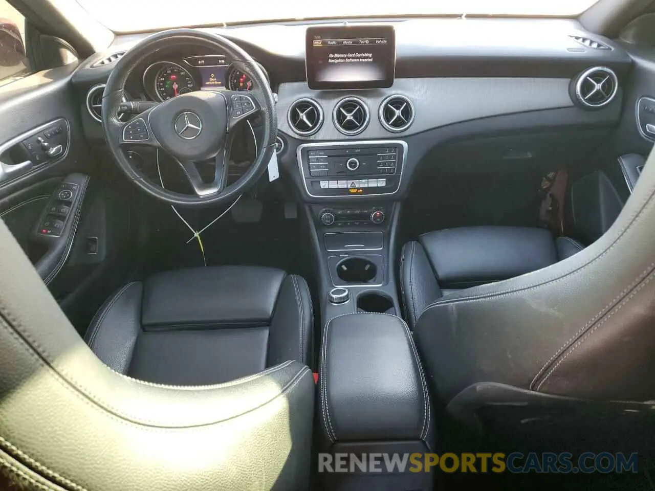 8 fotografías del automóvil dañado WDDSJ4GB4KN760349 MERCEDES-BENZ CLA-CLASS 2019