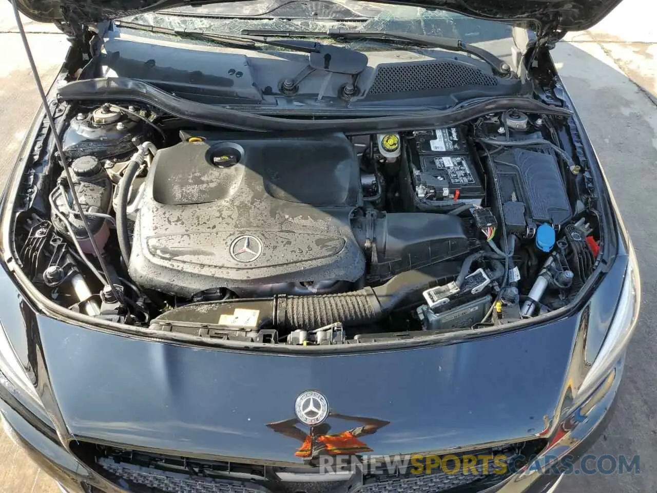 11 fotografías del automóvil dañado WDDSJ4GB5KN723200 MERCEDES-BENZ CLA-CLASS 2019