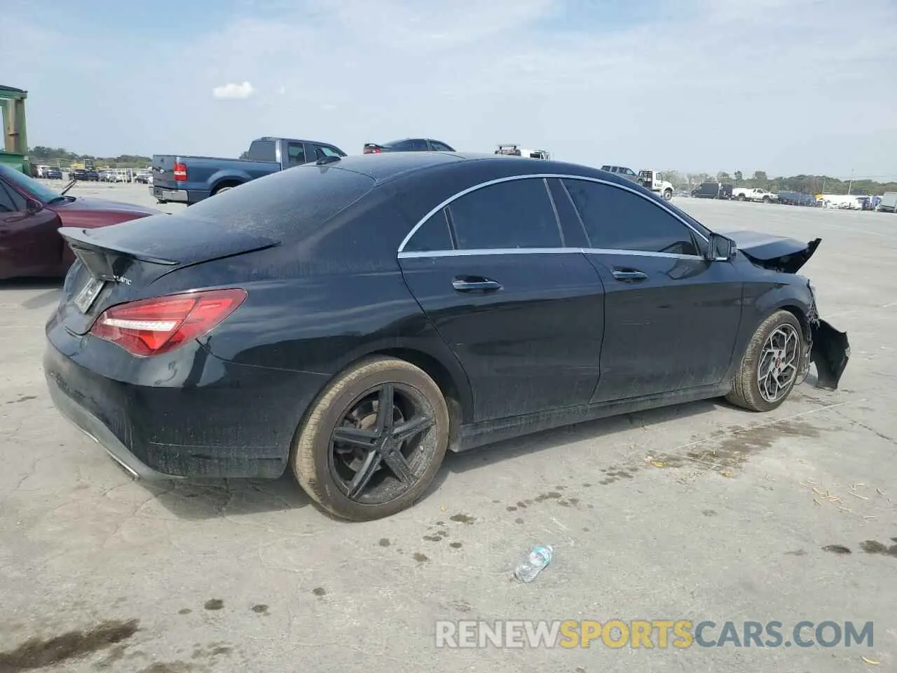 3 fotografías del automóvil dañado WDDSJ4GB5KN723410 MERCEDES-BENZ CLA-CLASS 2019