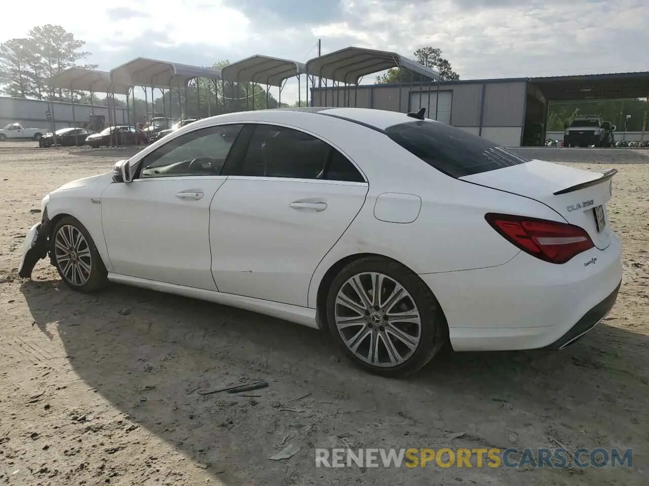 2 fotografías del automóvil dañado WDDSJ4GB7KN740001 MERCEDES-BENZ CLA-CLASS 2019