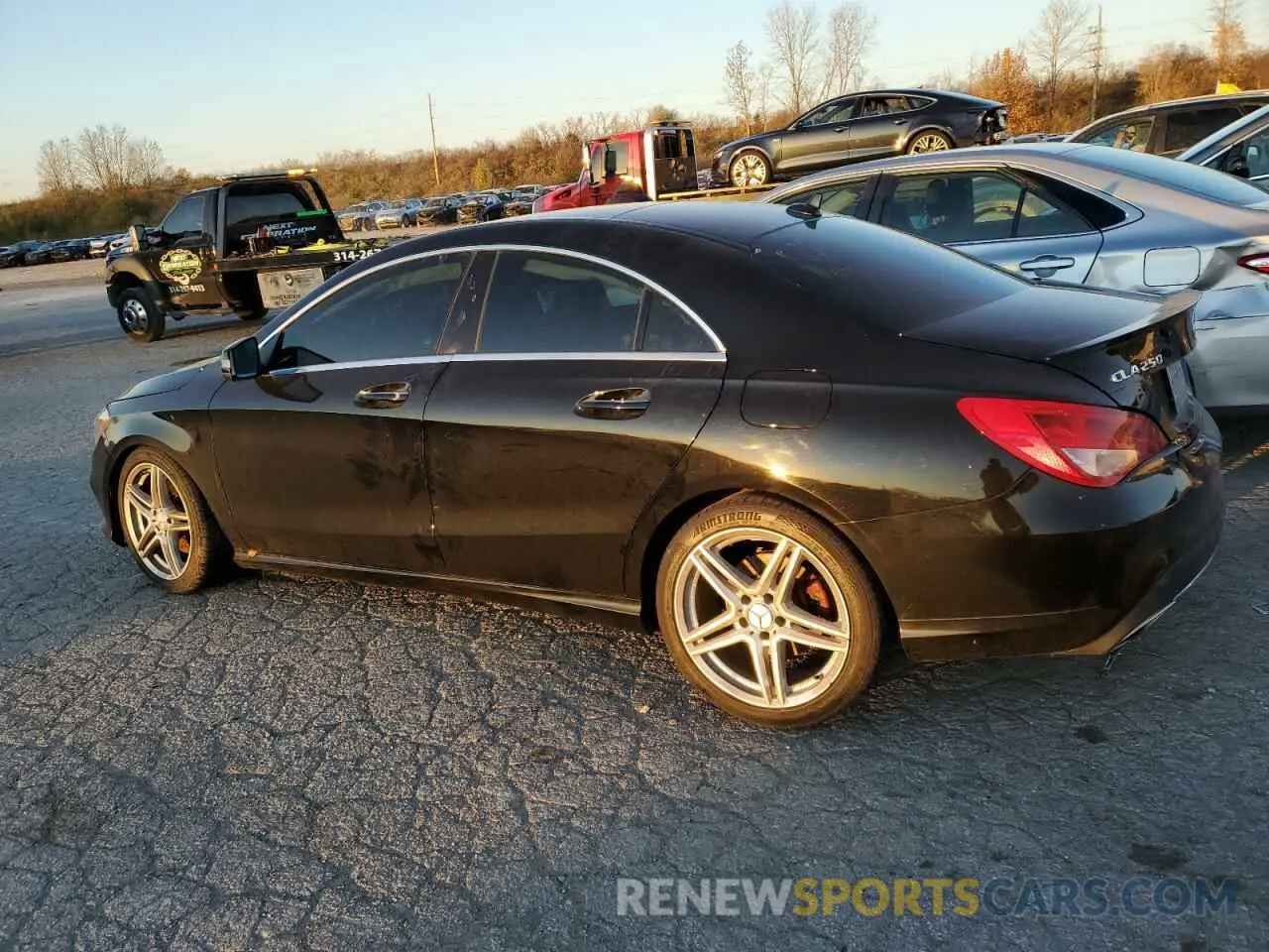 2 fotografías del automóvil dañado WDDSJ4GB8KN718850 MERCEDES-BENZ CLA-CLASS 2019
