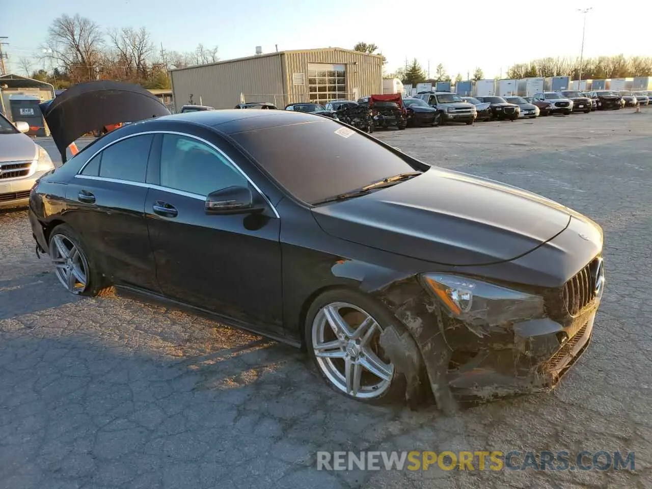 4 fotografías del automóvil dañado WDDSJ4GB8KN718850 MERCEDES-BENZ CLA-CLASS 2019