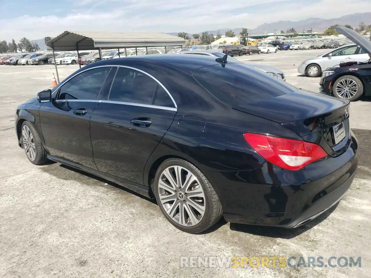 2 fotografías del automóvil dañado WDDSJ4GB8KN776859 MERCEDES-BENZ CLA-CLASS 2019