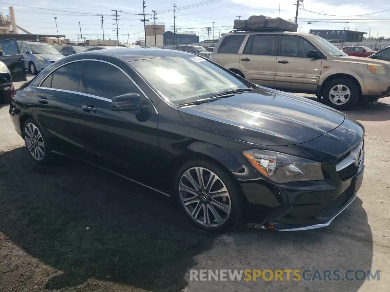 4 fotografías del automóvil dañado WDDSJ4GB8KN776859 MERCEDES-BENZ CLA-CLASS 2019