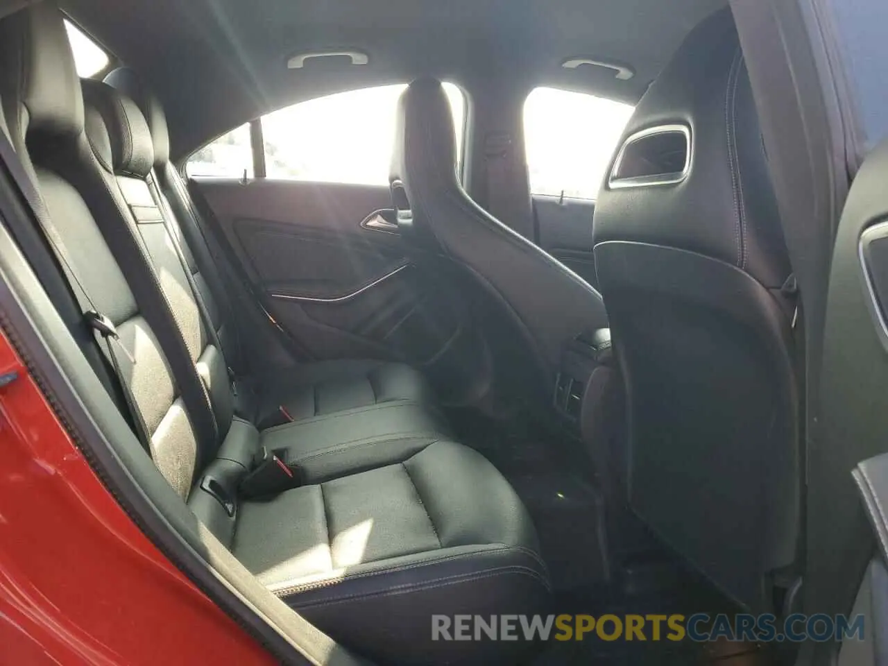 10 fotografías del automóvil dañado WDDSJ4GB9KN730022 MERCEDES-BENZ CLA-CLASS 2019