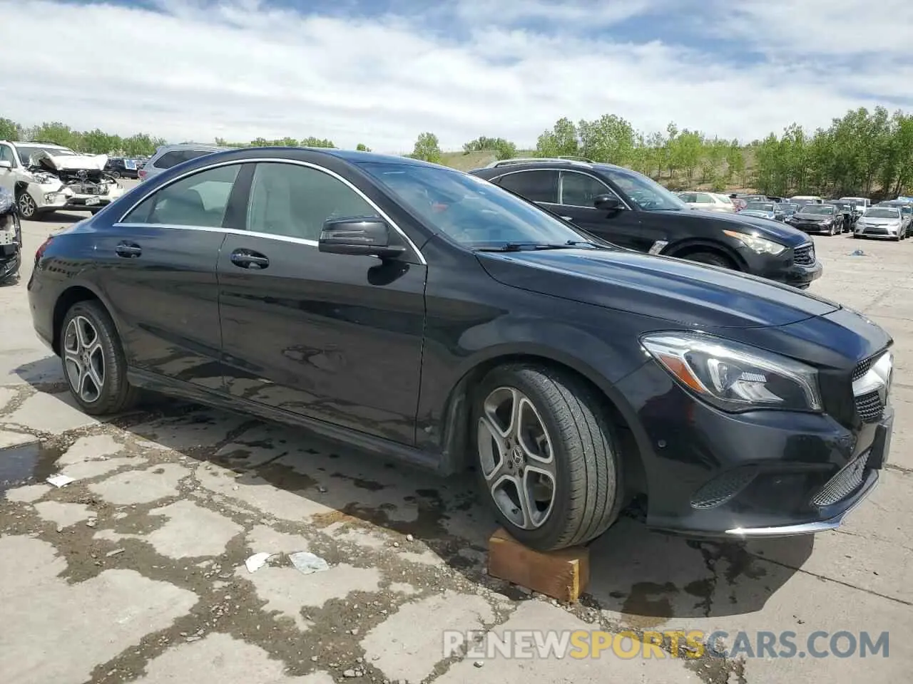 4 fotografías del automóvil dañado WDDSJ4GB9KN760895 MERCEDES-BENZ CLA-CLASS 2019