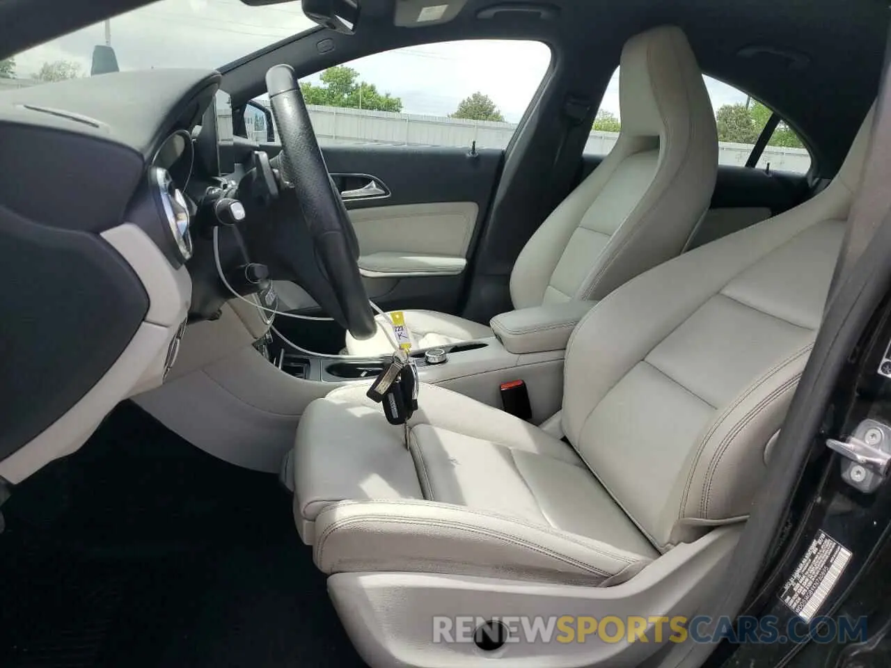 7 fotografías del automóvil dañado WDDSJ4GB9KN760895 MERCEDES-BENZ CLA-CLASS 2019