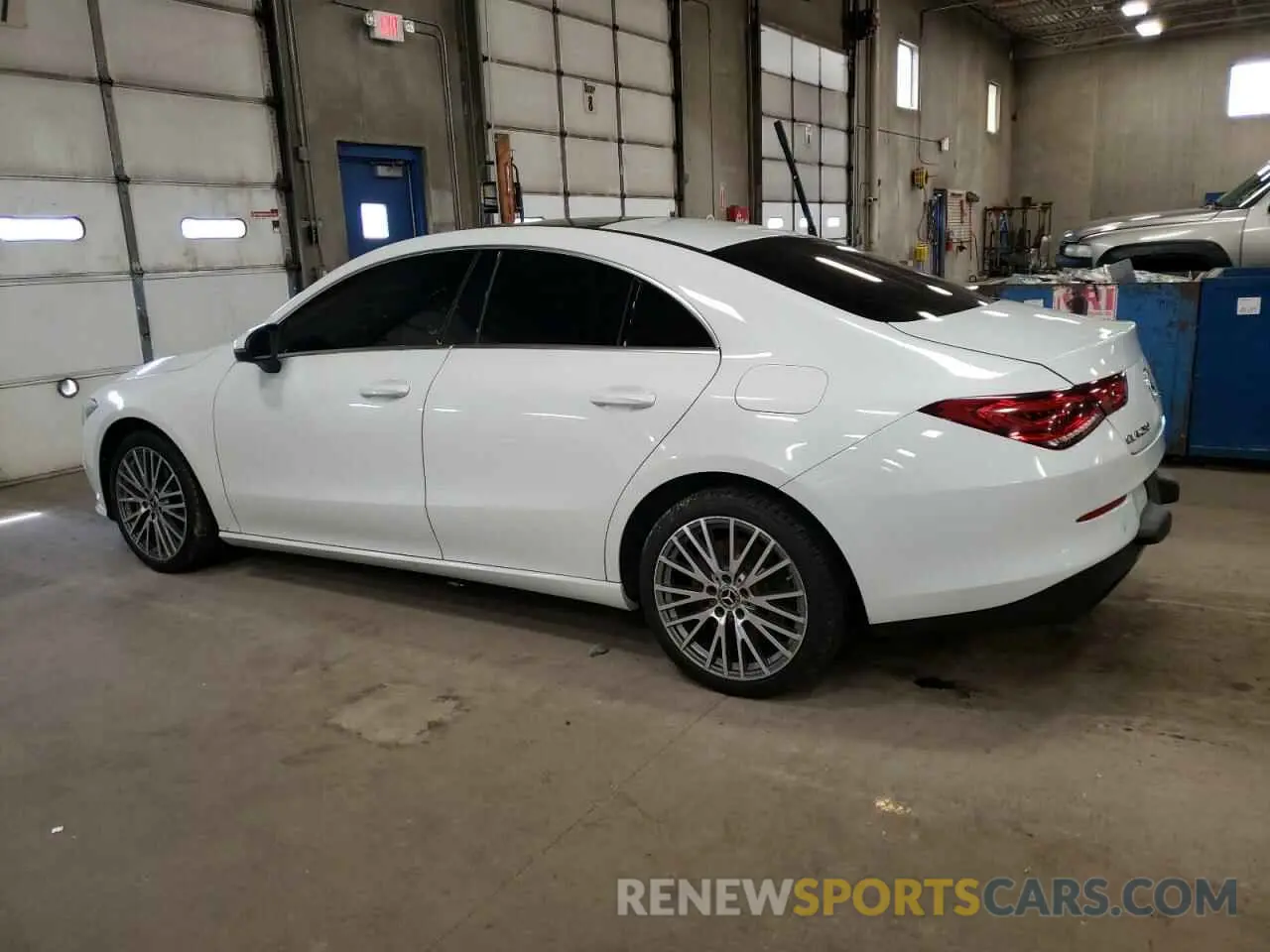 2 fotografías del automóvil dañado W1K5J4HB4LN081243 MERCEDES-BENZ CLA-CLASS 2020