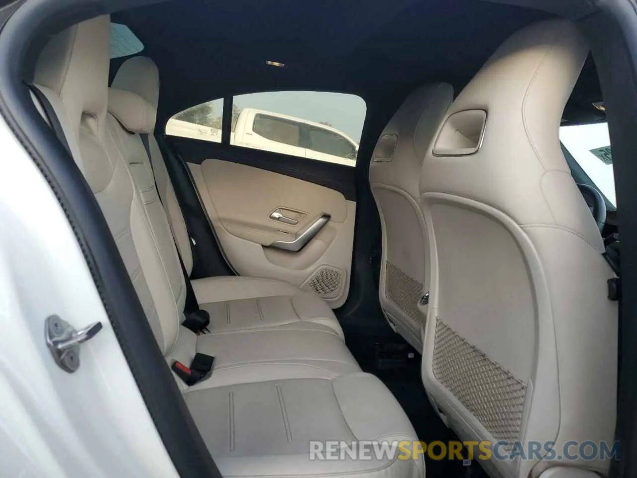 10 fotografías del automóvil dañado WDD5J4HB0LN060289 MERCEDES-BENZ CLA-CLASS 2020