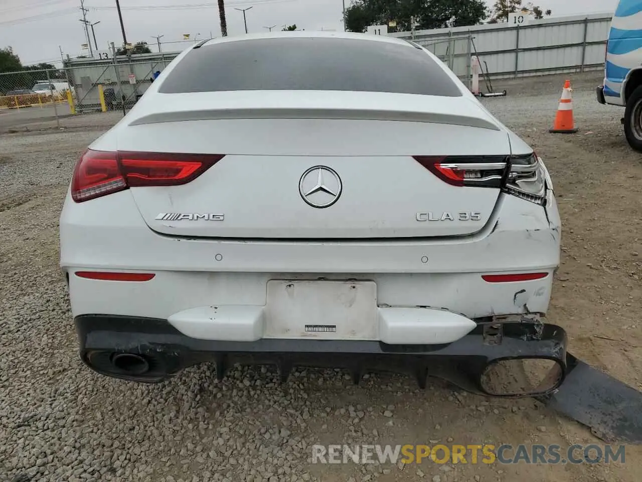 6 fotografías del automóvil dañado W1K5J5BB0NN267492 MERCEDES-BENZ CLA-CLASS 2022