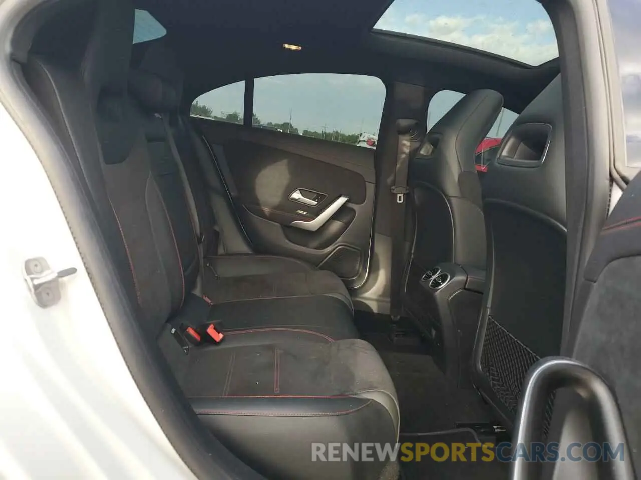 10 fotografías del automóvil dañado W1K5J5BB0PN408872 MERCEDES-BENZ CLA-CLASS 2023