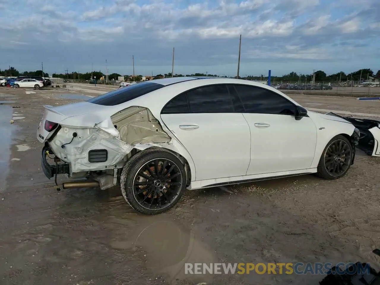 3 fotografías del automóvil dañado W1K5J5BB0PN408872 MERCEDES-BENZ CLA-CLASS 2023