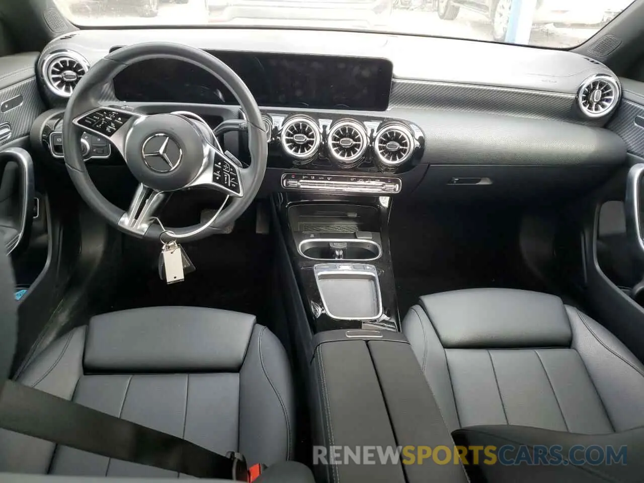 8 fotografías del automóvil dañado W1K5J4GB1RN454037 MERCEDES-BENZ CLA-CLASS 2024