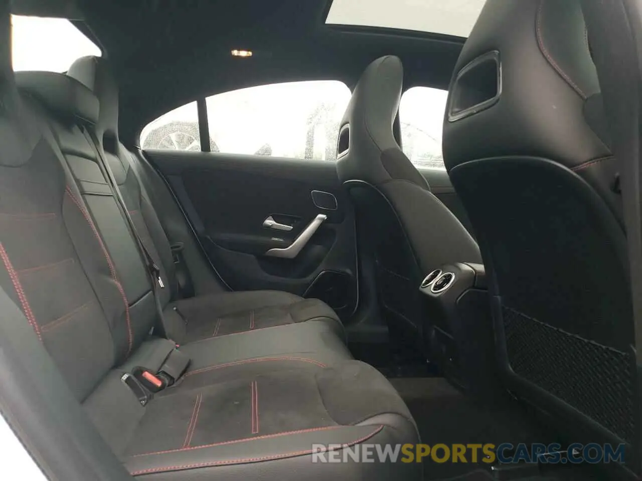 10 fotografías del automóvil dañado W1K5J4HB5RN454928 MERCEDES-BENZ CLA-CLASS 2024