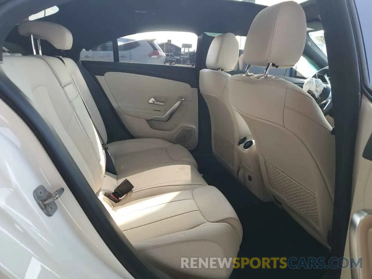 10 fotografías del automóvil dañado W1K5J4GB2SN527146 MERCEDES-BENZ CLA-CLASS 2025