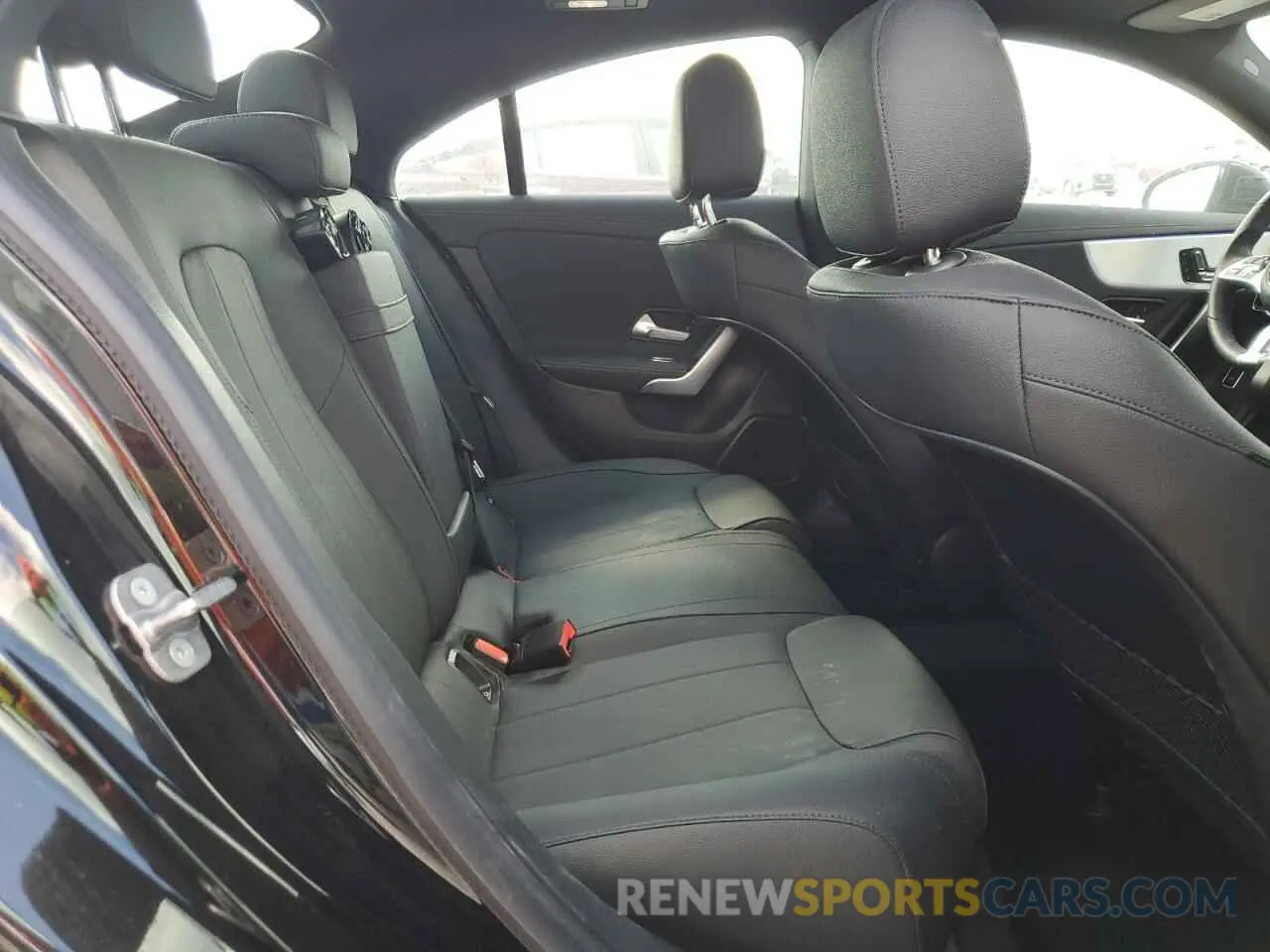 10 fotografías del automóvil dañado W1K5J4GB3SN528161 MERCEDES-BENZ CLA-CLASS 2025