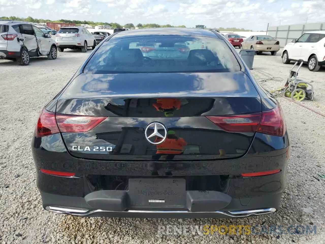 6 fotografías del automóvil dañado W1K5J4GB3SN528161 MERCEDES-BENZ CLA-CLASS 2025